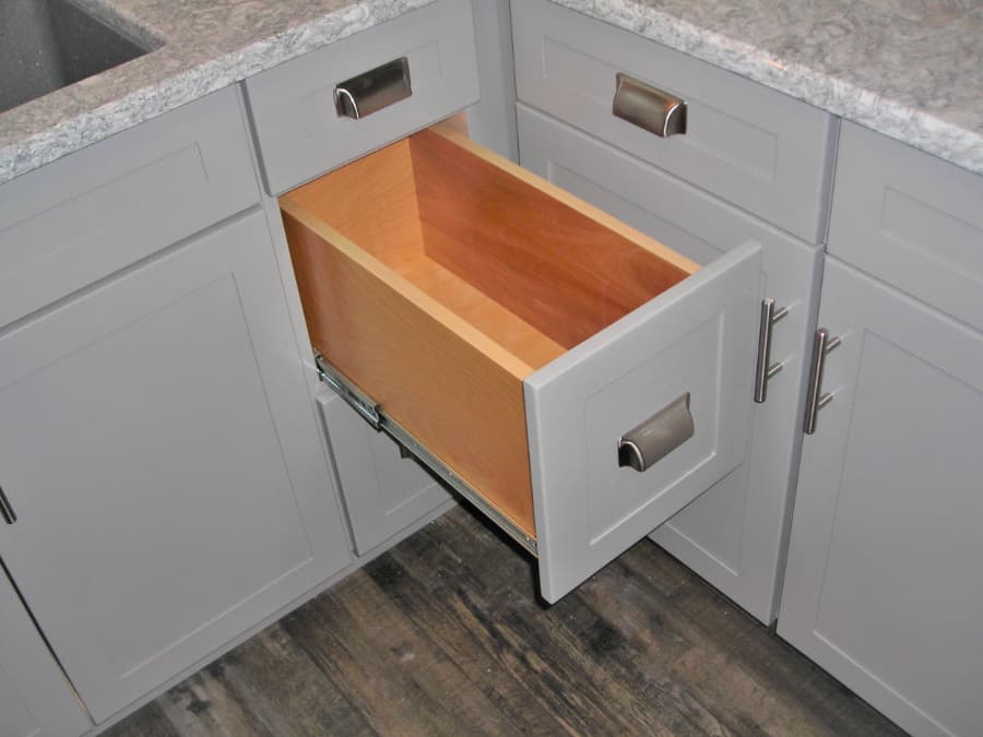 White Kitchen Cabinets